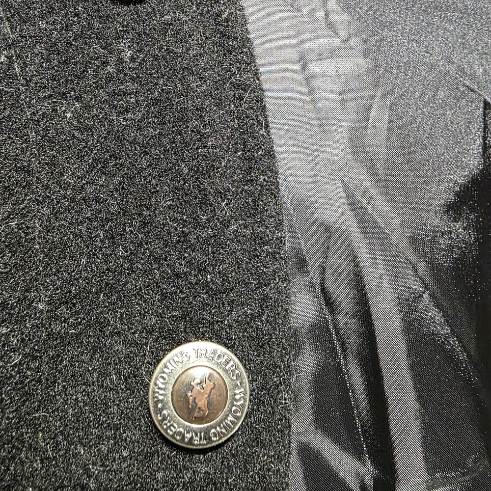 Men's Black Wyoming Traders Vest - Picture 4 of 6